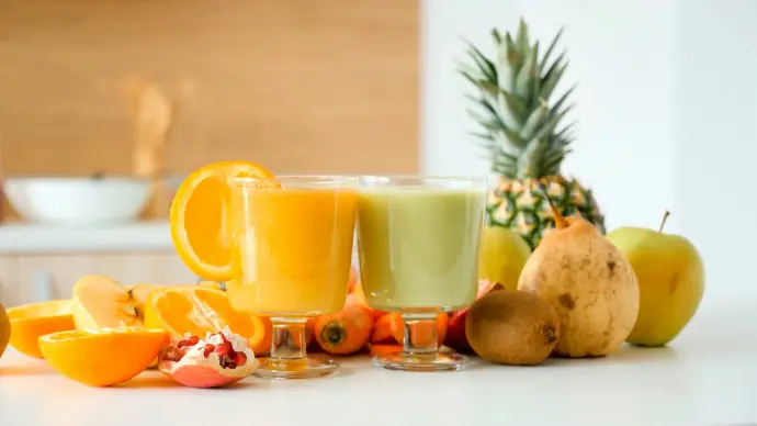 Jugos y frutas, alimentos para análisis de constituyentes como azúcares, ácidos y alcoholes